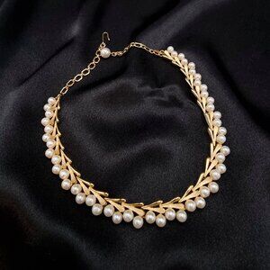 Rare Find Vintage 1960s Trifari Signed Gold Tone Choker Necklace With Faux Pearl